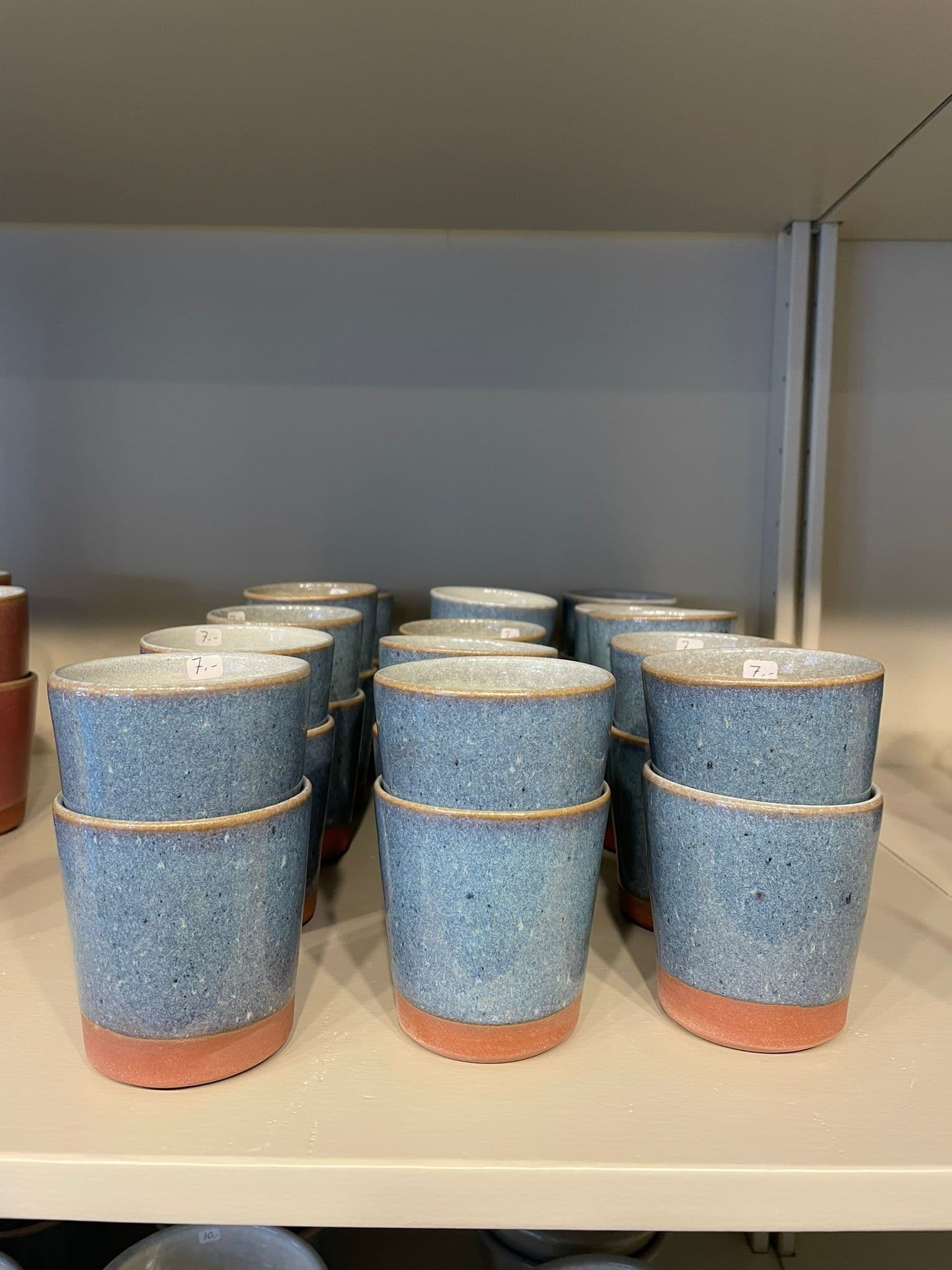 Handgemaakte keramiek - cup high blue