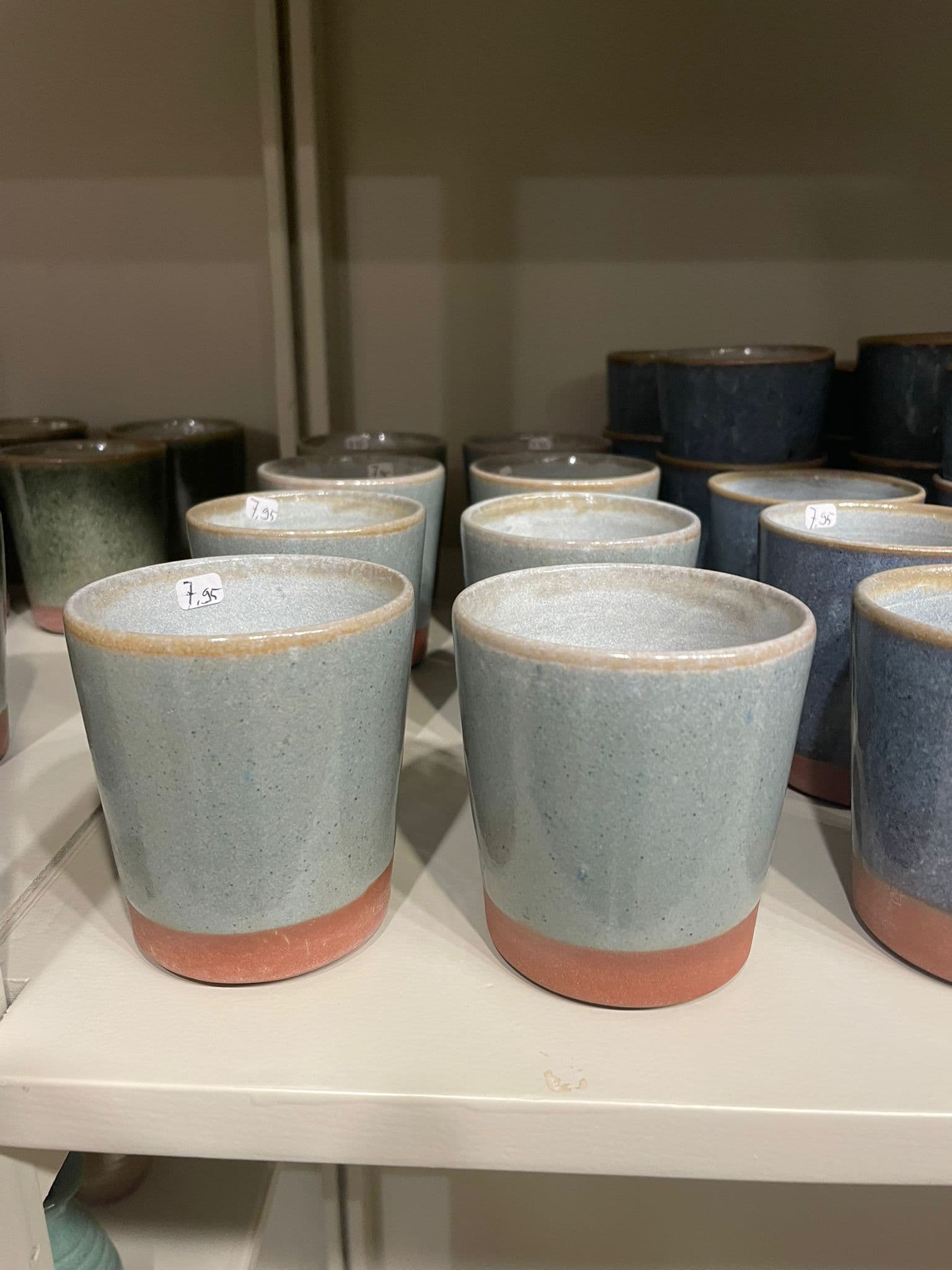 Handgemaakte keramiek - cup high grey2