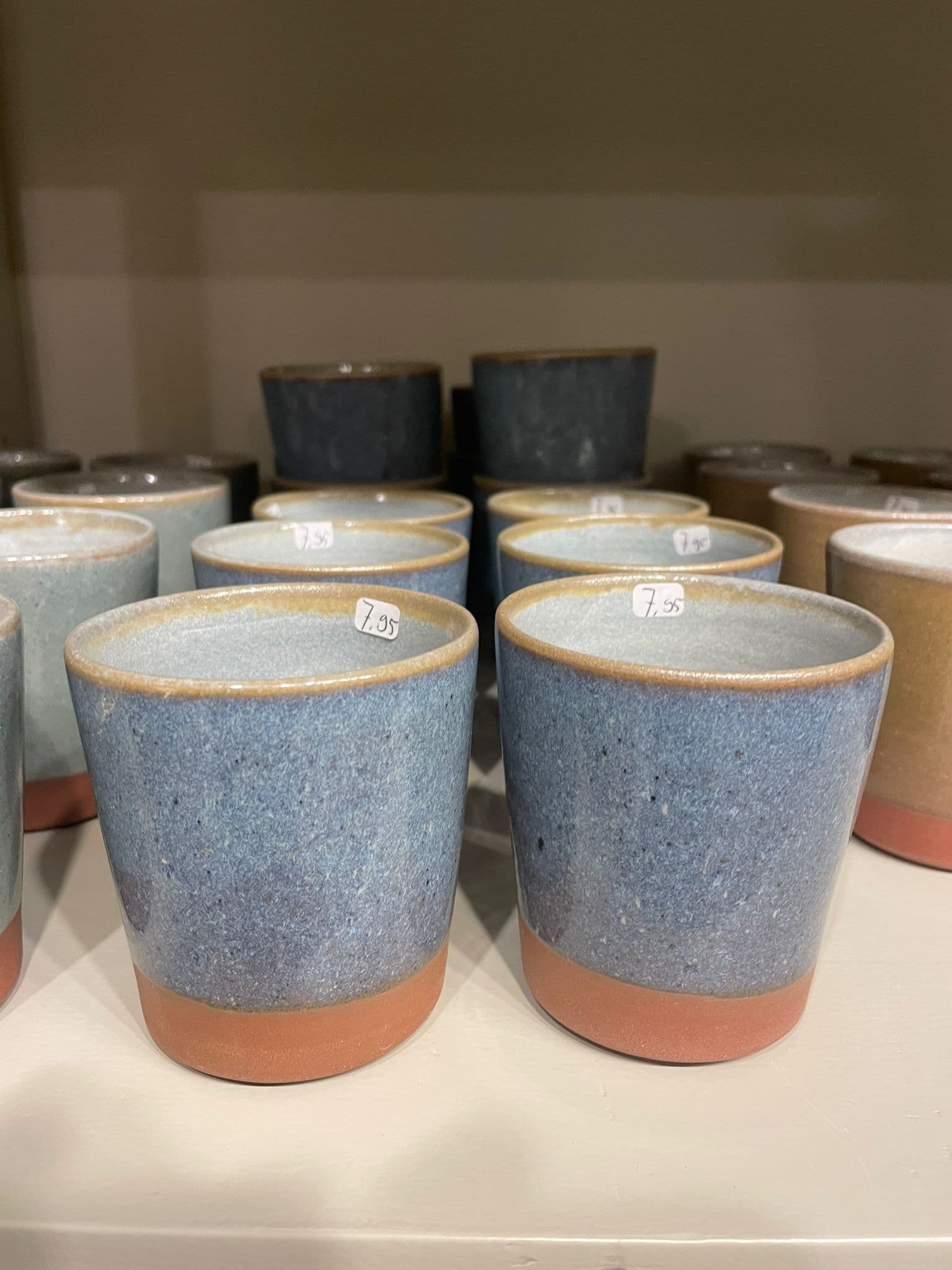 Handgemaakte keramiek - cup low blue3