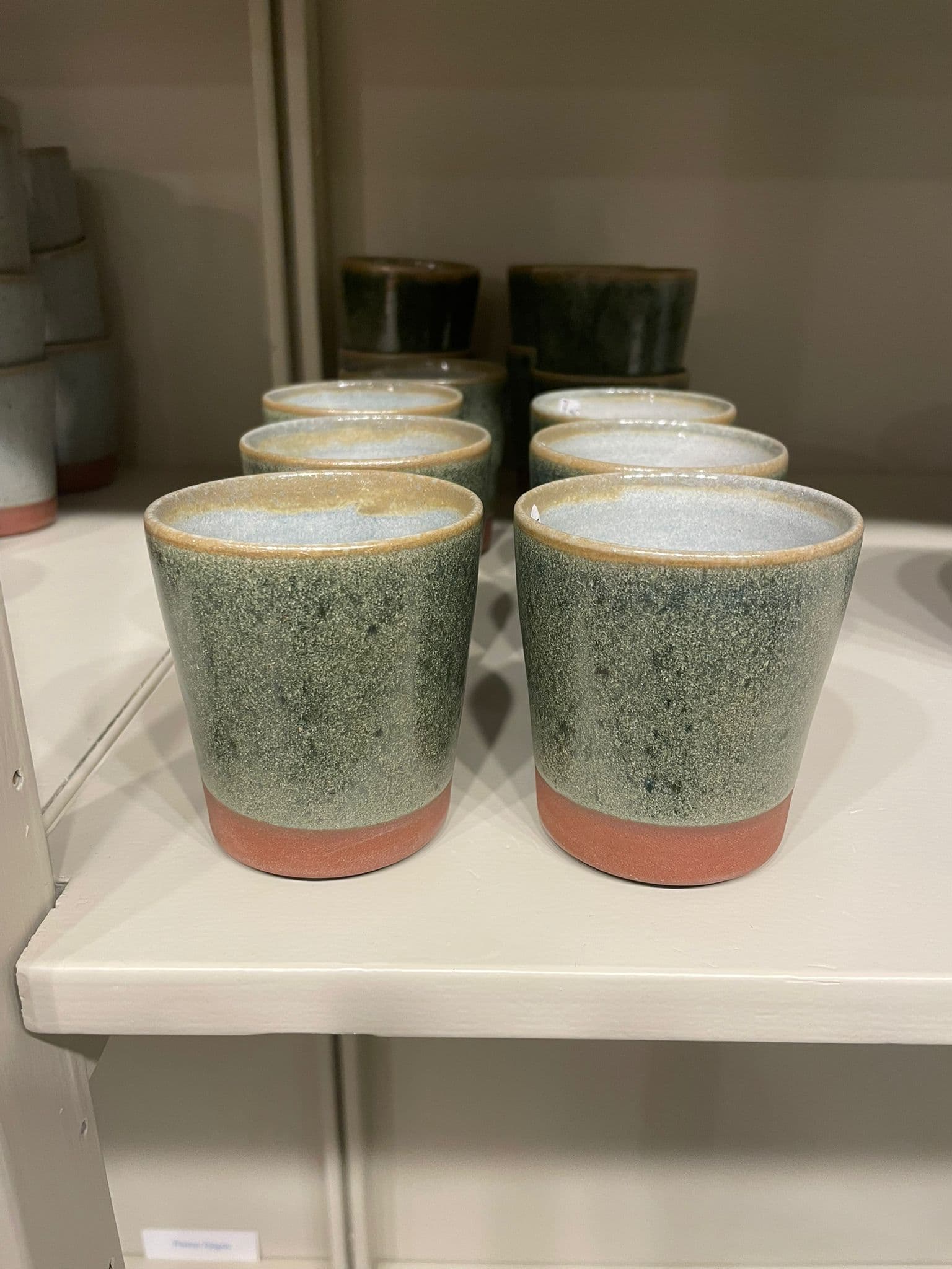 Handgemaakte keramiek - cup low green2